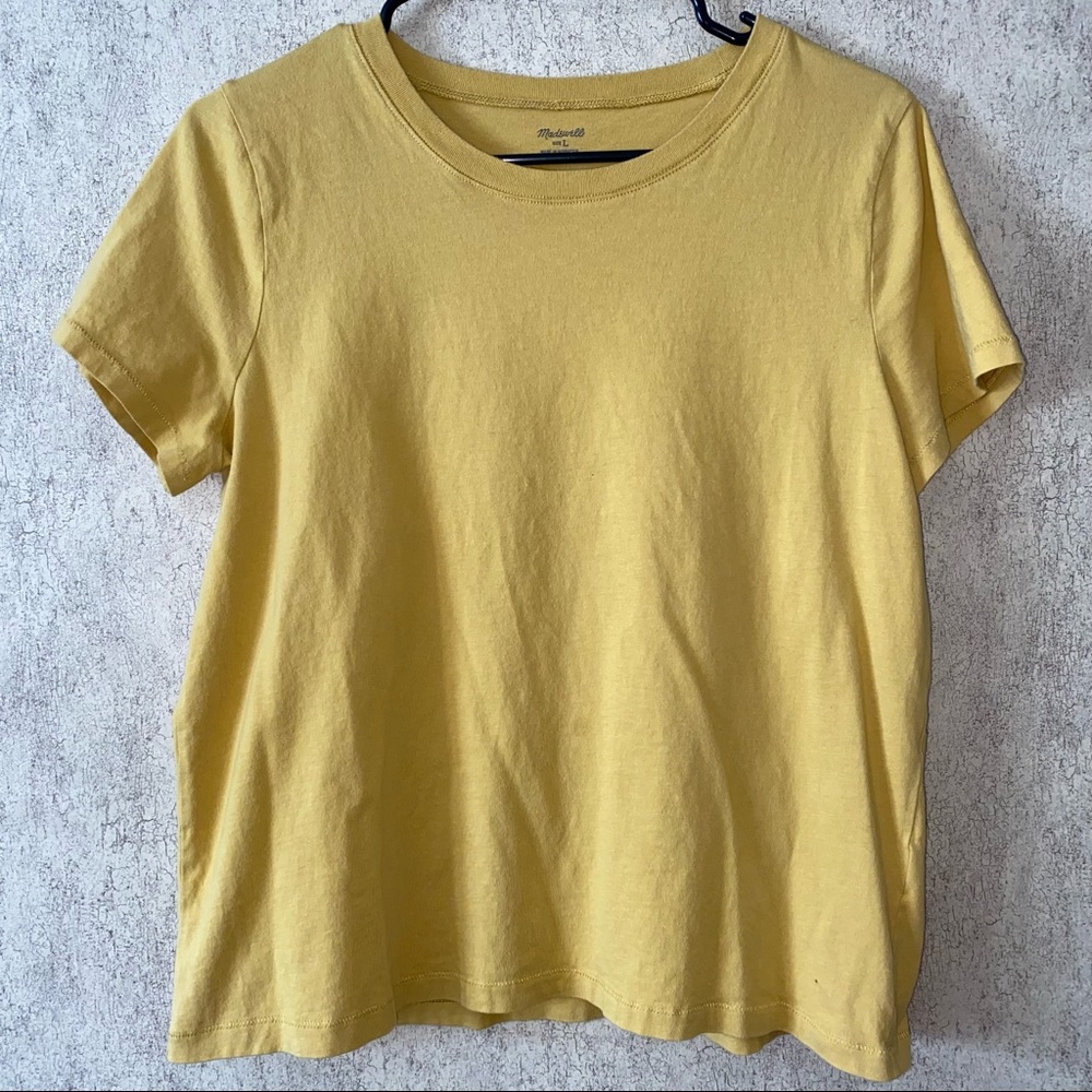 💎 Madewell Mustard Basic T-Shirt Large